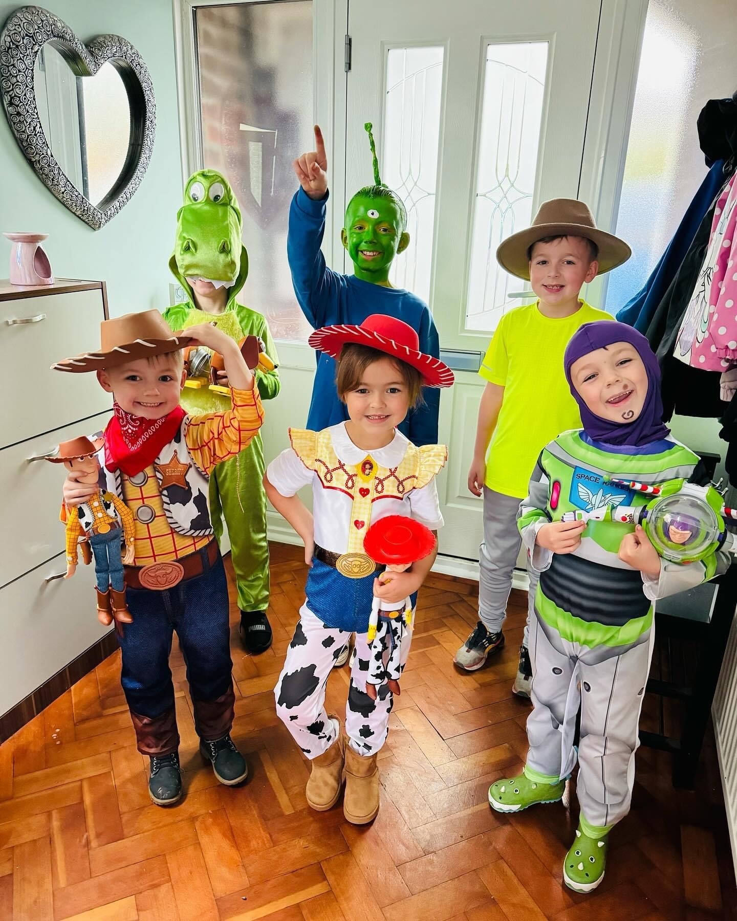 George, Fred, Freddie, Hallie, Ted and Ernie from Bebington as Rex, an alien, Andy, Woody, Jessie and Buzz