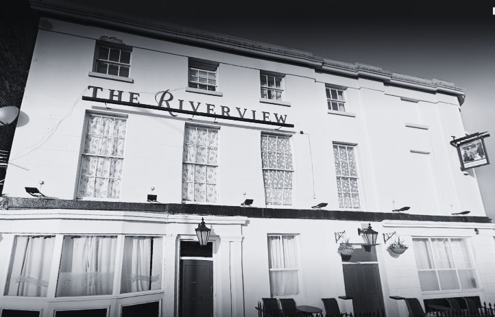 Riverview pub