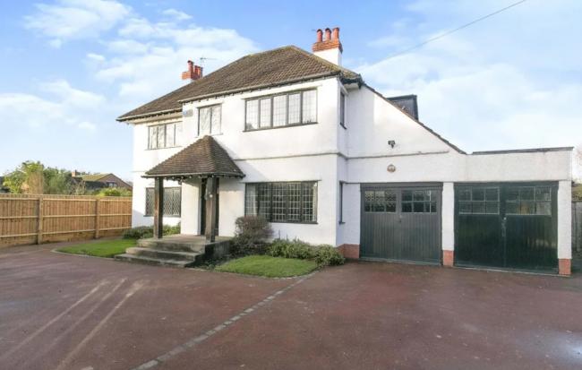 Wirral Globe property of week: Bromborough home with 