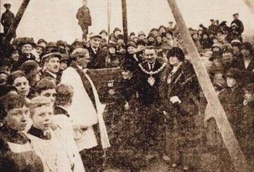 Wirral Globe: Mrs Bennett laid the foundation stone (centre)