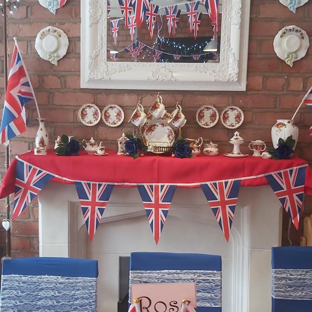 Wirral Globe: red, white and blue for the queen