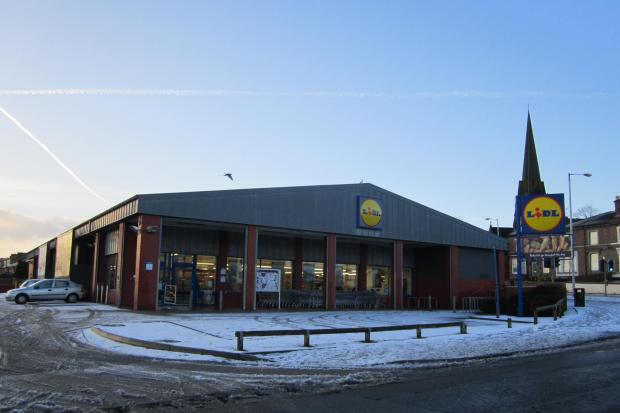 Lidl in Rock Ferry (Pic: User Rept0n1x at Wikimedia Commons)