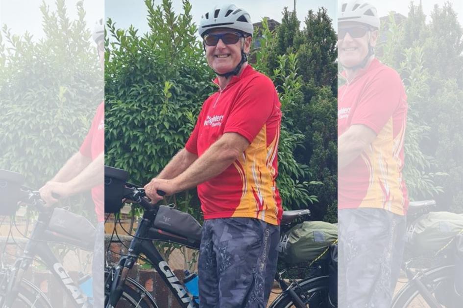 Exbombero viaja en bicicleta desde Pennsby a España para la caridad de los bomberos