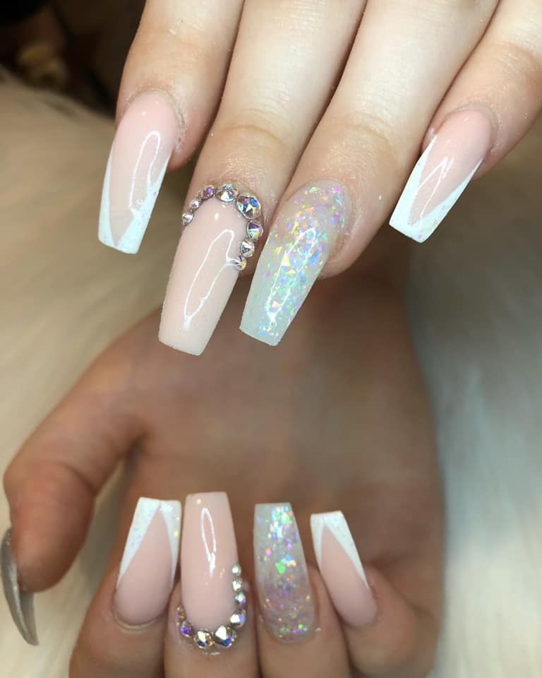 Suzie provides all nail treatments including acrylic, builder and gel nails