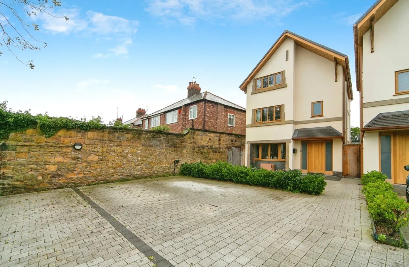 Wirral Globe property of the week: Contemporary five-bed home - Vimarsana News