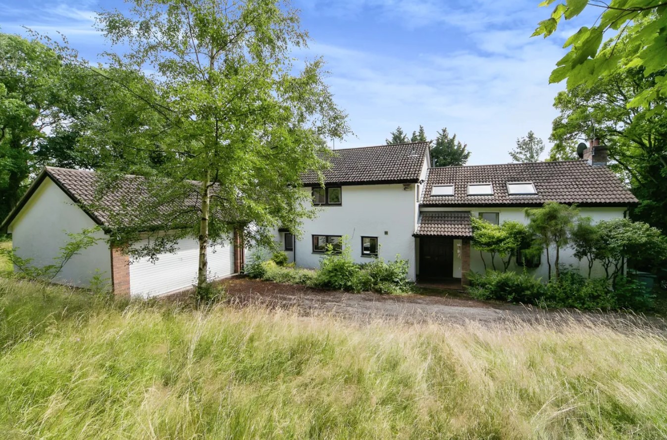 Wirral Globe property of the week in Caldy for £850,000 - Vimarsana News