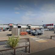 Police issue update after fight breaks out between youths at Wirral retail park