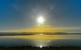 Sunshine over West Kirby Marine Lake (Jane Watts)