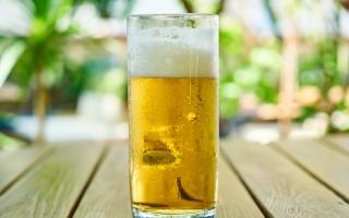 What better way to spend the Easter bank holiday than in a sunny beer garden? Here are the top 5 in Wirral according to Tripadvisor (Canva)